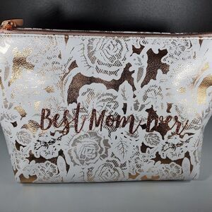 TRAVEL BAG WITH TRAVEL TOILETRY BOTTLES